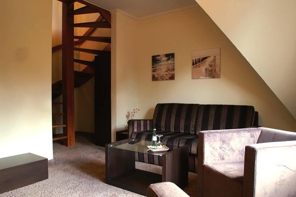 Hotel Am Markt Nordenham Extérieur photo